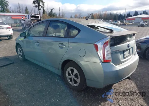 2015 Toyota Prius Two z USA, uszkodzony, nr VIN JTDKN3DU7F2004259